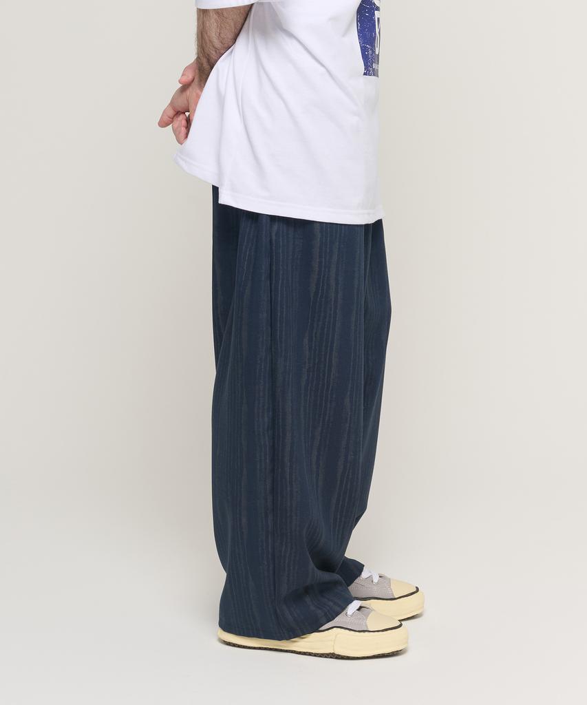 CARGOBROS Striped Washed Denim Balloon Pants (Navy)