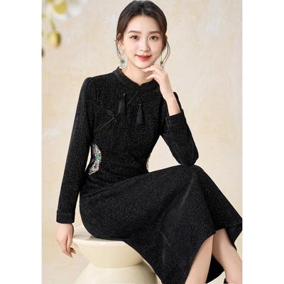 Elegant Velvet Embroidered Cheongsam Dress
