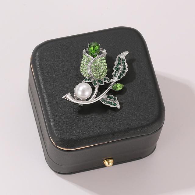 

Женская мода тюльпан цветочная форма простой стиль женская брошь со стразами ювелирные изделия зелёный