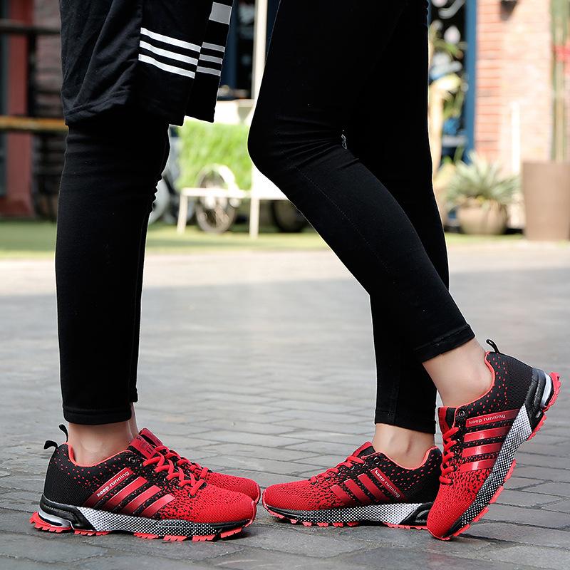 Couple lightweight running shoes jogging shoes 2025 spring new sports shoes flying woven breathable shock absorption foreign trade size