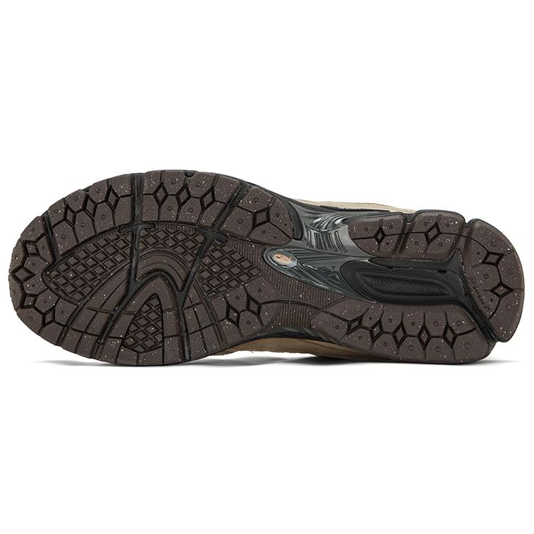 new New Balance 2002R Driftwood Black