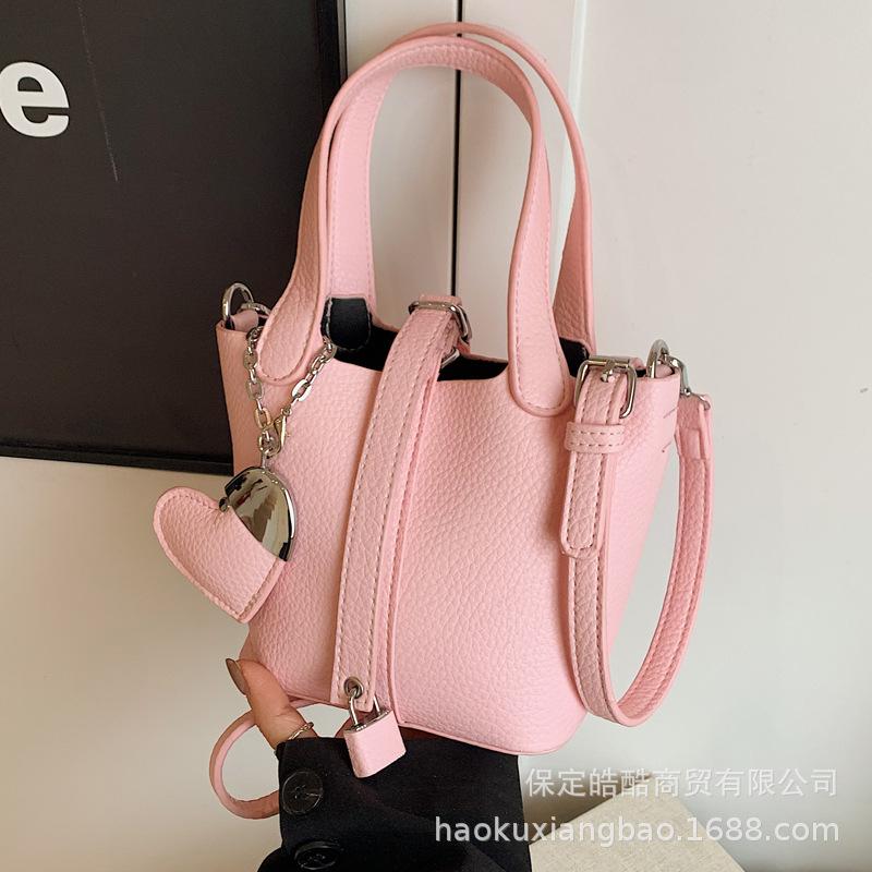 2025 Spring New Lychee Pattern Simple Commuter Handbag Women's High-end Fashion Versatile Messenger Bucket Bag