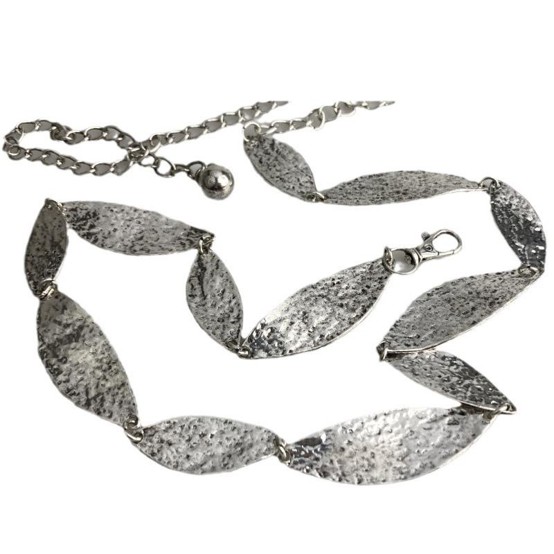 A Women's Metal Waist Chain with Large and Small Long Leaf Patchwork Waist Decoration, A Retro and Versatile Dress for Casual Decoration
