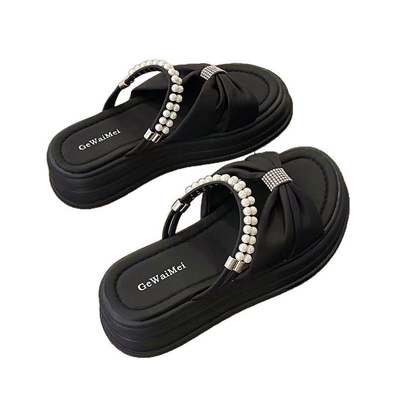 Fashion 2025 Summer Korean Style Bow Design Round Toe Non-slip Thick-soled Sandals for Women's Fashion Outdoor Pearl Wedge Heel Slippers
