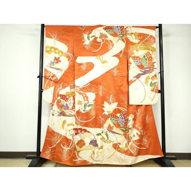 Heiwaya Kimono Luxurious long-sleeved kimono, piece embroidery, flower and butterfly pattern, gold color, pure silk, masterpiece DABC9419qa