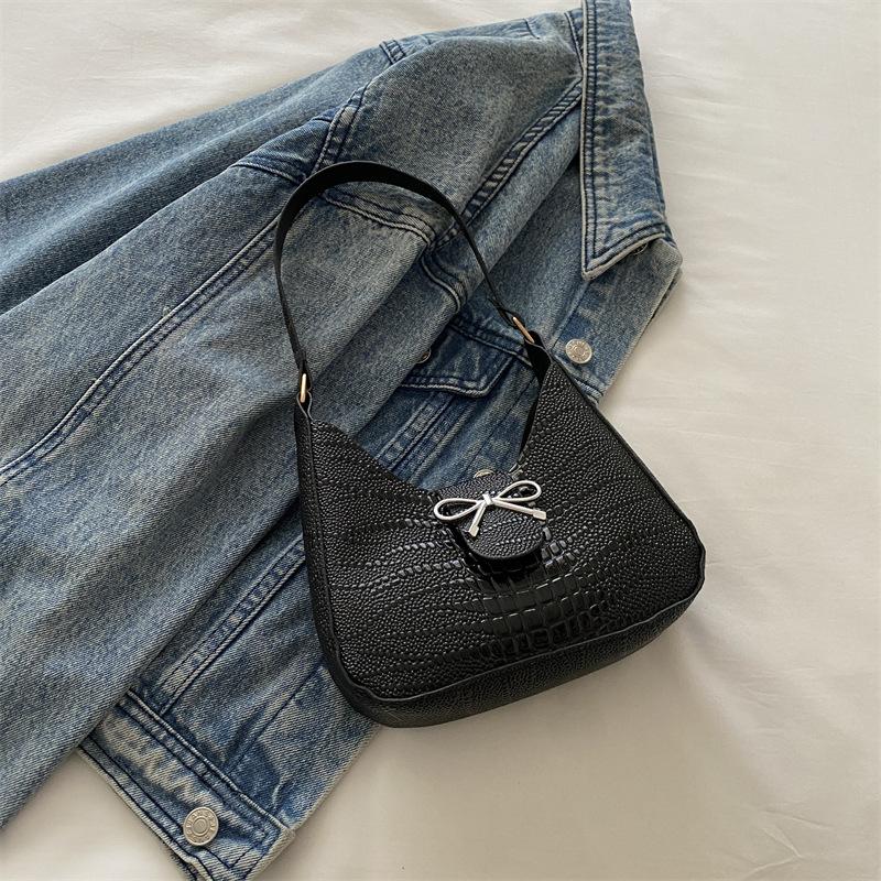 

Solid color fashionable simple personality niche single shoulder large capacity casual new crossbody underarm women s bag чёрный