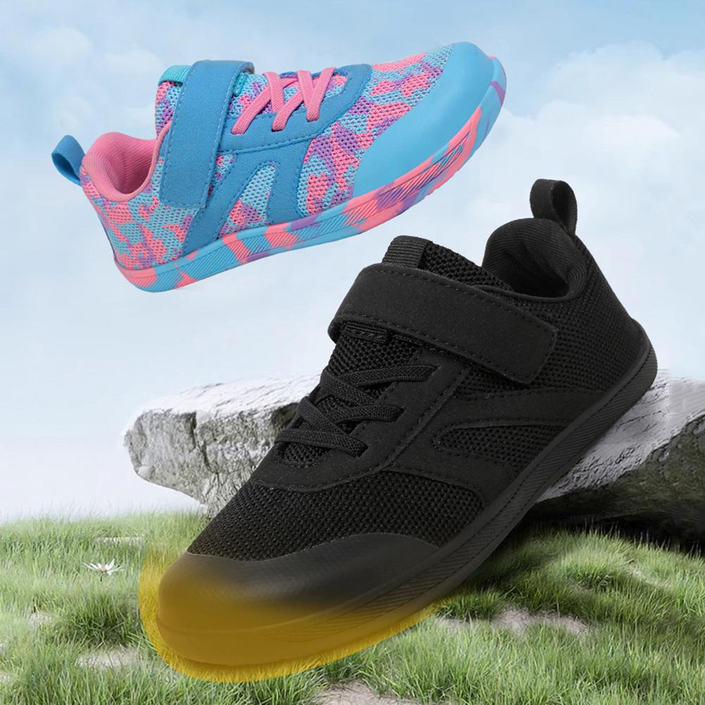 Kids Wide Barefoot Shoes Breathable Minimalist Sports Shoes Non-Slip Lightweight Running Shoes for Boys Girls