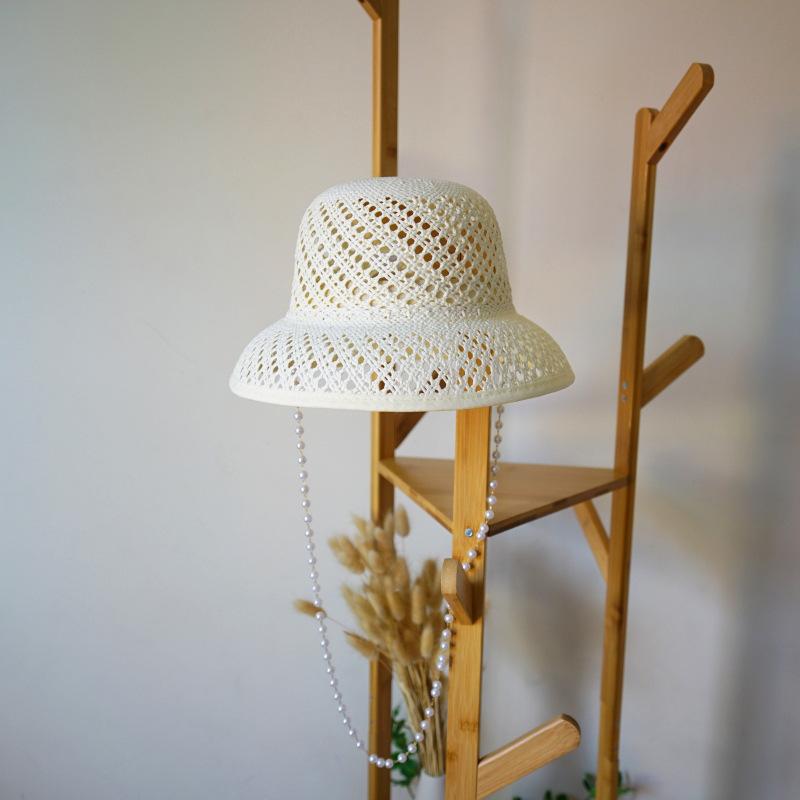 French Elegant Retro White Hepburn Fungus Lace-Up Bell-Shaped Basin Hat Woven Straw Hat Women'S Summer Vacation Fisherman'S Top Hat