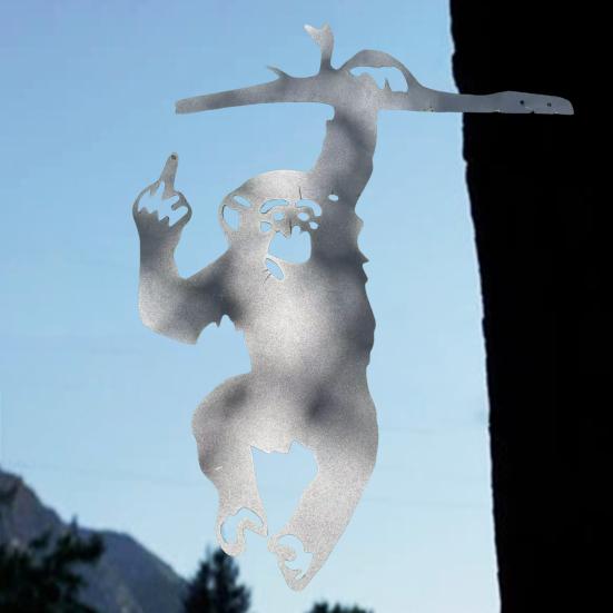 Middle Finger Monkey Decoration Metal Flip-off Monkey Ornament Garden Monkey Decoration for Tree Yard Fence Decor