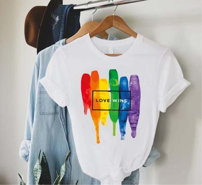 Liebe Gewinnt Regenbogen Pride Shirt, Pride Month Geschenk, LGBTQ Gleichheit Outfit 1