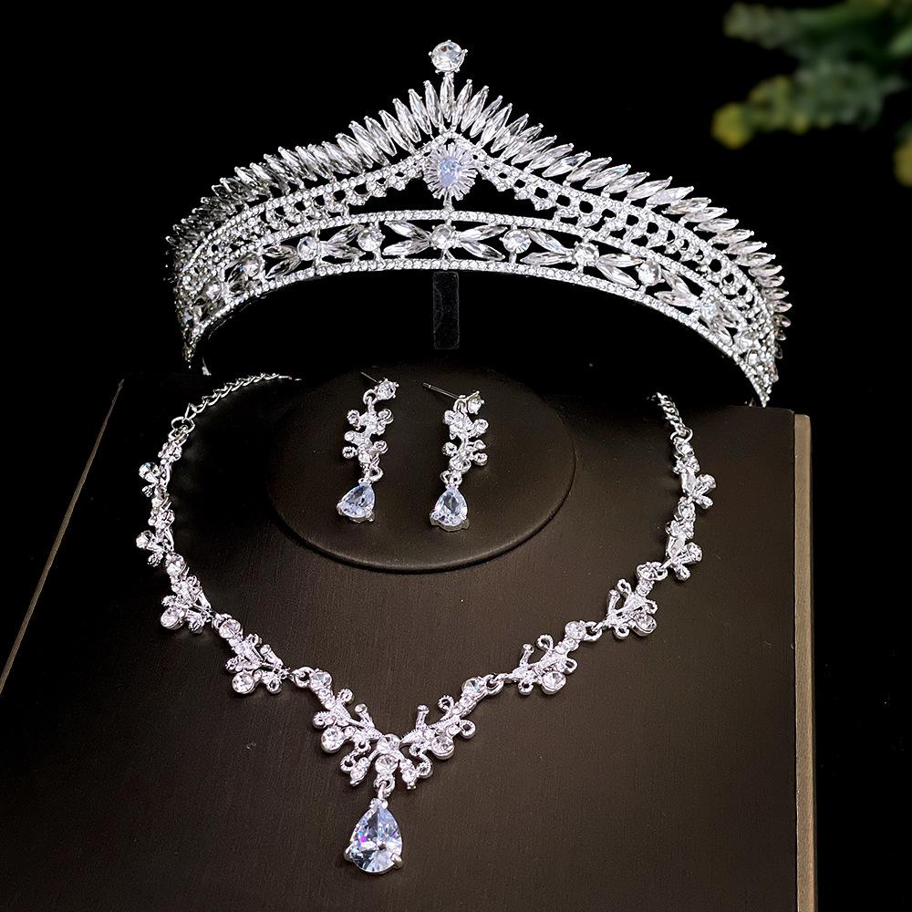 Crystal Atmospheric High-end Wedding Tiara Bridal Crown Necklace Earrings 3pcs Set Korean Fairy Main Wedding Dress Accessories