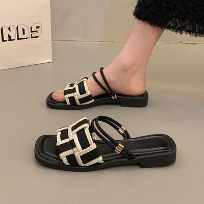 Sapatos de mulher – Sandálias