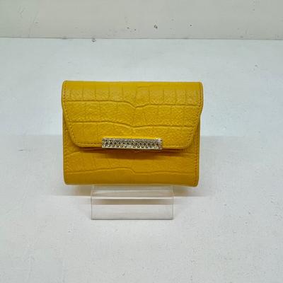 Portefeuille Mi-Cuir de Vachette pour Femme - Cuir de Vachette Naturel - Léger et Luxueux Motif Croco - AW9165 - Jaune