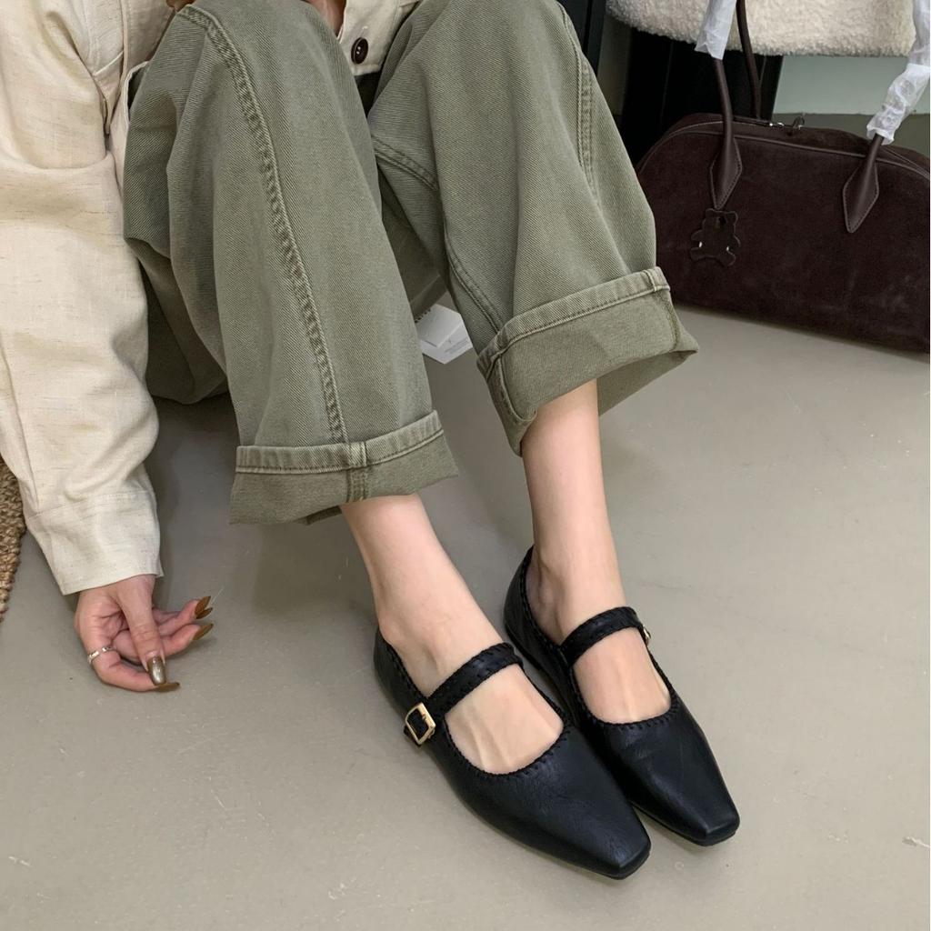 Retro red one-word buckle with Mary Jane shoes women's 2025 new autumn Korean version fashion ballet shoes silver single shoes