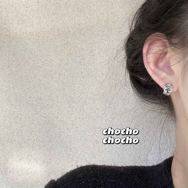 

Niche Style Chocho South Korea Stylish Retro Female Stud Earrings Night Berlin Grey 925 Silver Needle