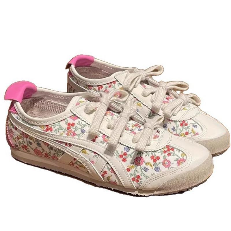 Niche retro floral women's new flat bottom inner height increase versatile casual sports board shoes