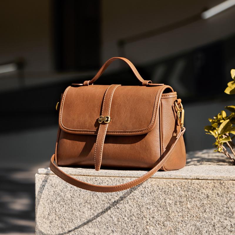 

Autumn Winter New 2025 Genuine Leather Women s Bag Fashion Simple Handbag Niche Design Commuting Large Capacity Messenger Bag Long25CM、Wide7CM、High