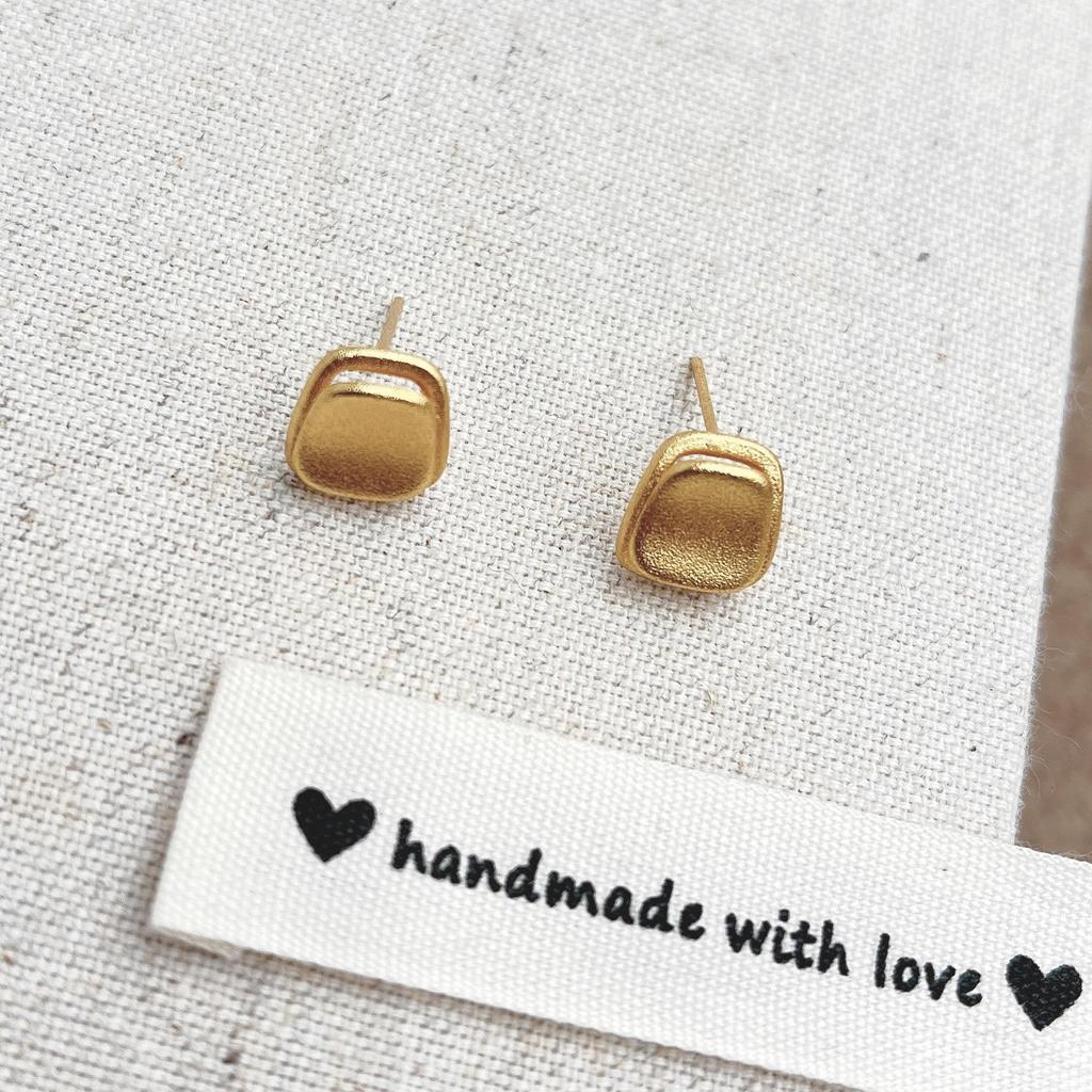 INS Style European & American Simple Luxury Fashion Hoop Earrings - Elegant, Versatile, and Sophisticated Design