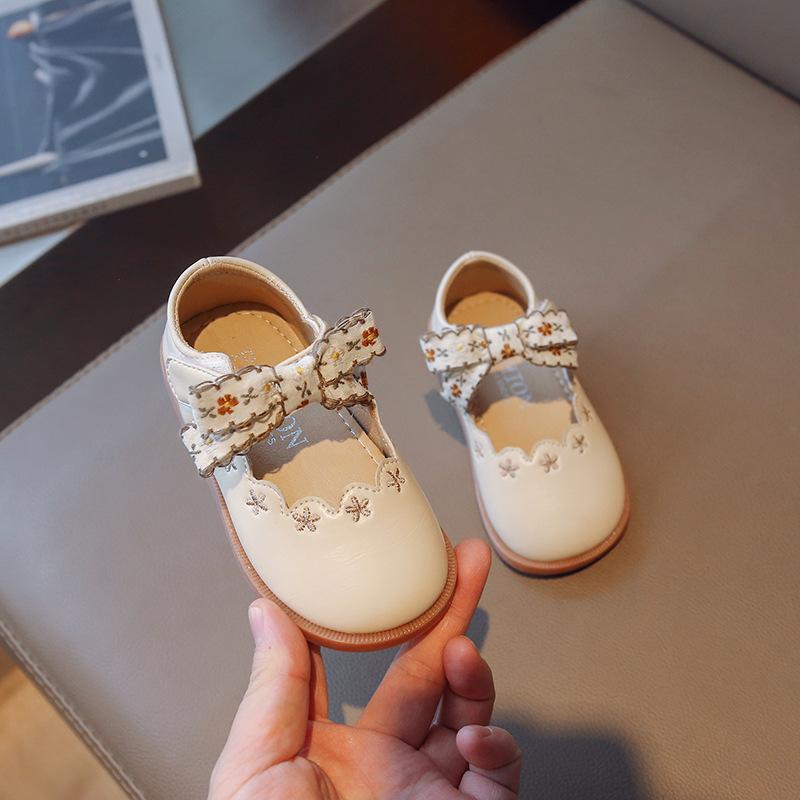 Cute Princess Moccasin Shoes 2024 Spring and Autumn New Soft Sole Bow Breathable Leather Shoes Lace Japanese Style Casual Shoes