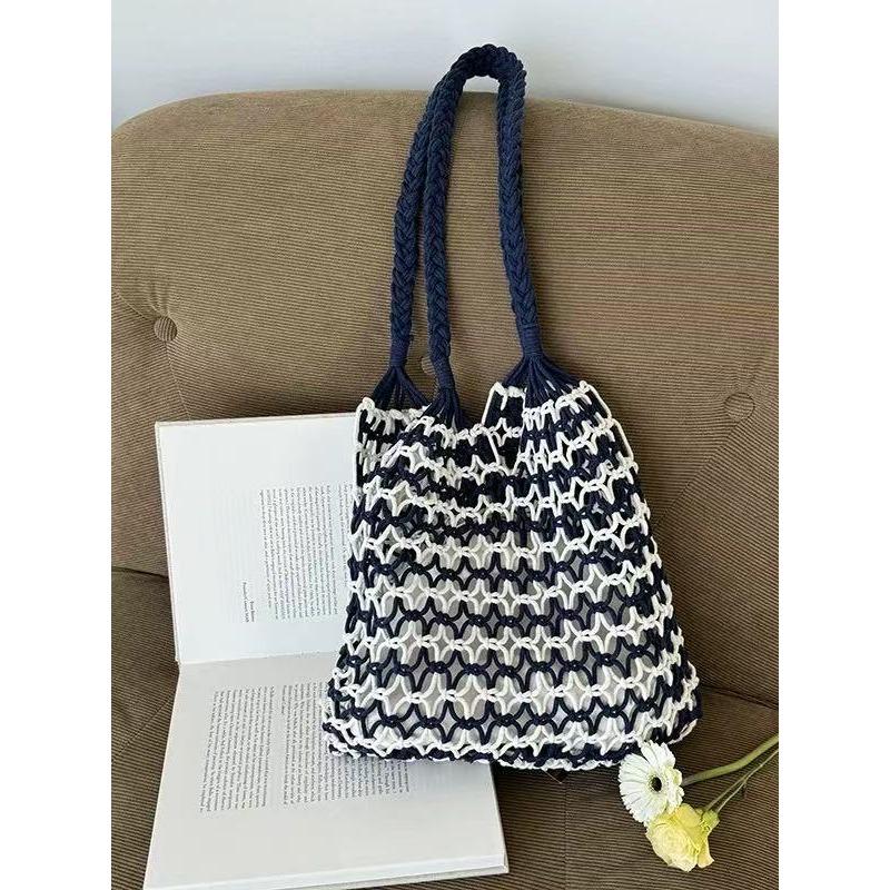 

New wind copper coin buckle hollow mesh portable shoulder bag handwoven cotton thread rope simple lady Темно-синій