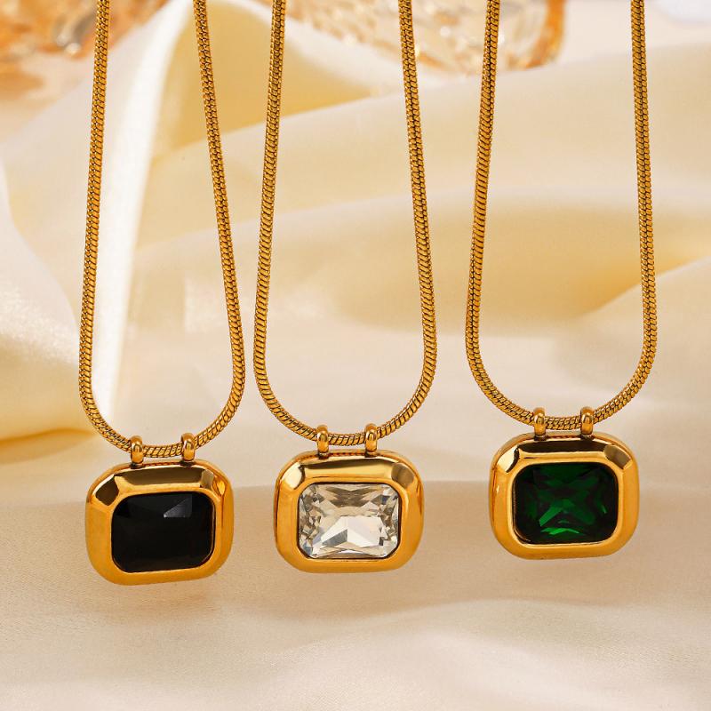 Vintage Stainless Steel Square Rhinestone Necklace for Women Court Style Flat Snake Chain Pendant Necklace Banquet Jewelry Gifts