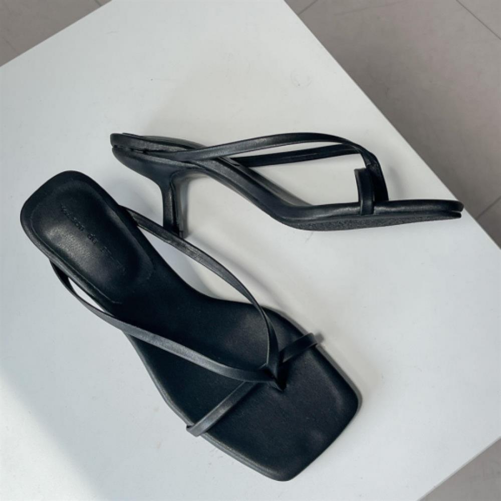 New Arrivals Open Run Women Slim Strap Chori Mid Heel Travel Style Leather Mule
