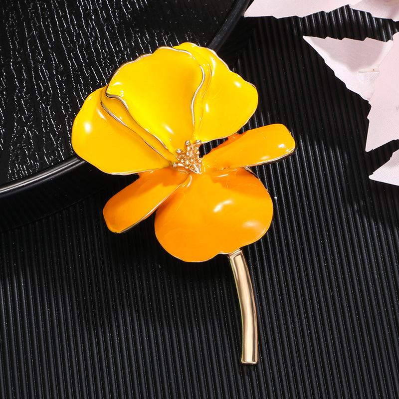 Enamel Craft Three-dimensional Painted Iris Fashion Retro Simple High-end Flower Brooch