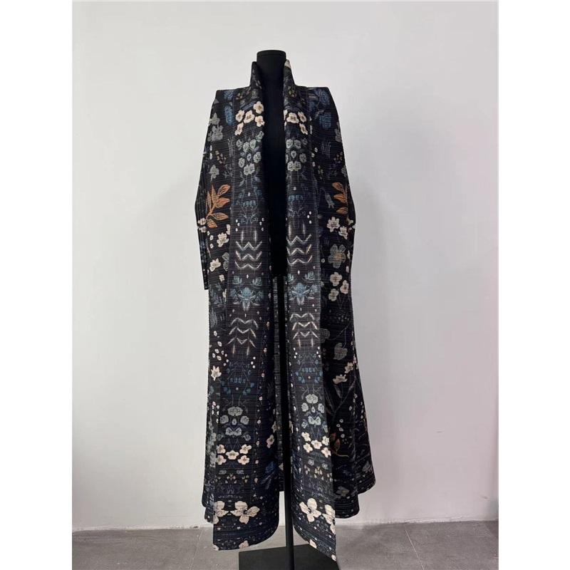 Long Gown Pleated Fall Models Versatile Trench Coat Coat Cape Print Women's Fashion