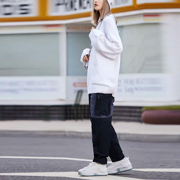 Li Ning Solid Color Casual Crew Neck Pullover Sweater Women sweater White AMBR062-1