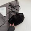 Plush bag women's large capacity 2025 new autumn and winter versatile plush messenger bag single shoulder underarm tote bag