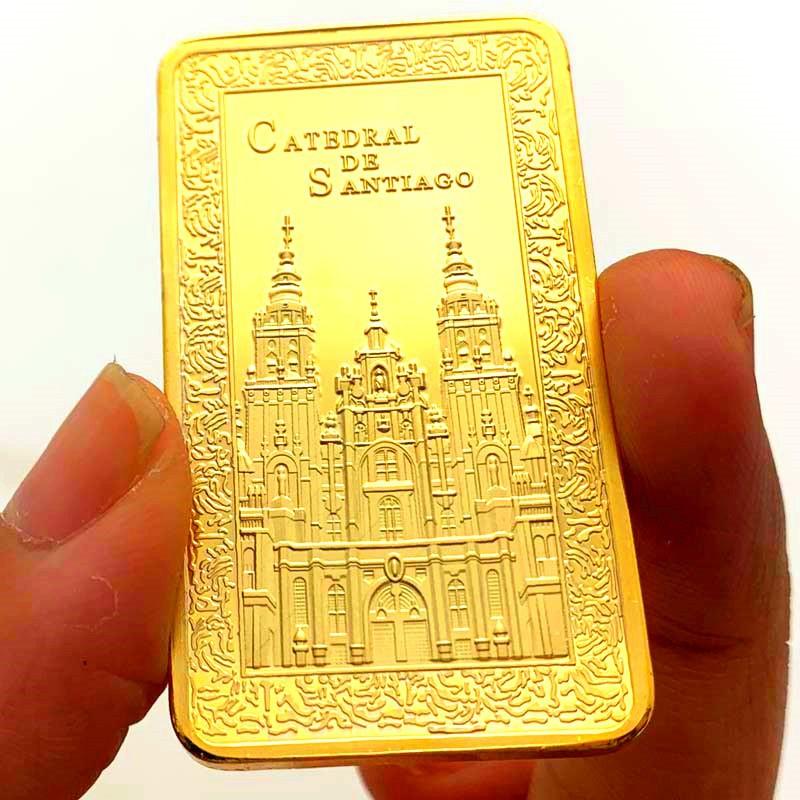 Buildings in Santiago, the capital of Chile, gilded commemorative medals, handicrafts, castle gold coins, coins, commemorative coins