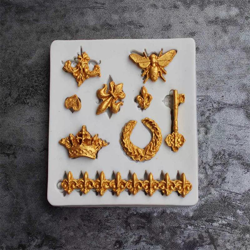 Dragonfly Crown Key Photo Frame Shaped Silicone Mold DIY Lace Scroll Photo Frame Silicone Candy Cake Border Decoration Mold