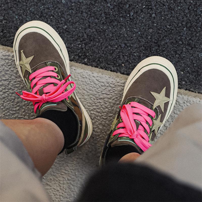 

Мода 2025 новые кроссовки для пары студенческие низкие парусиновые туфли спортивные кроссовки звезды мужские 44 камуфляжный