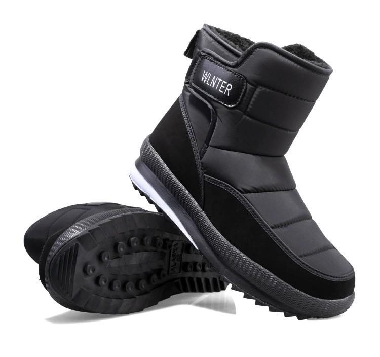 Unisex Plus Size Winter Thick Snow Boots with Non-Slip Soles, Warm Velvet-Lined Short Boots for Outdoor Wear.