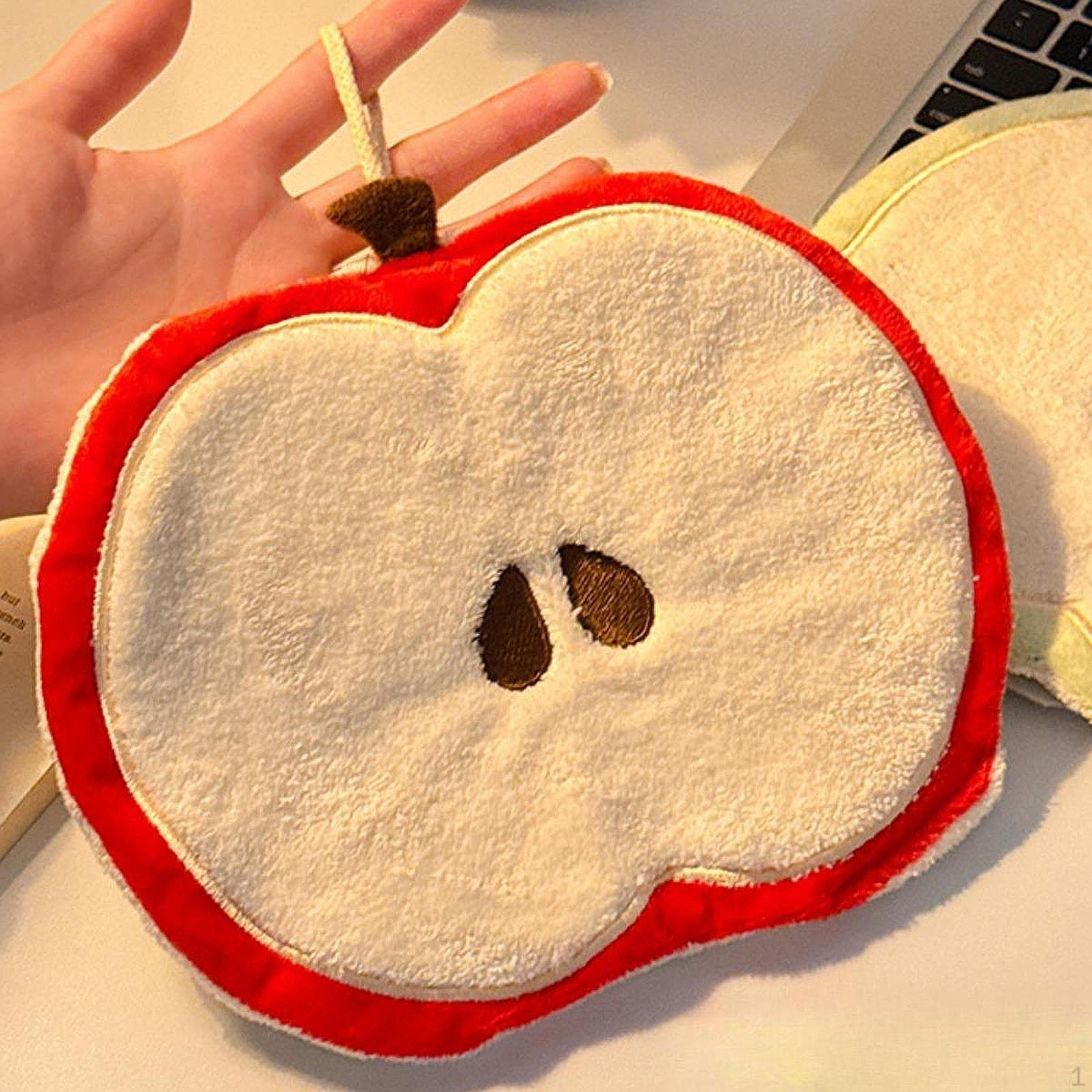 

Towel with Loop, Absorbent And Washable Design for Home Use красный