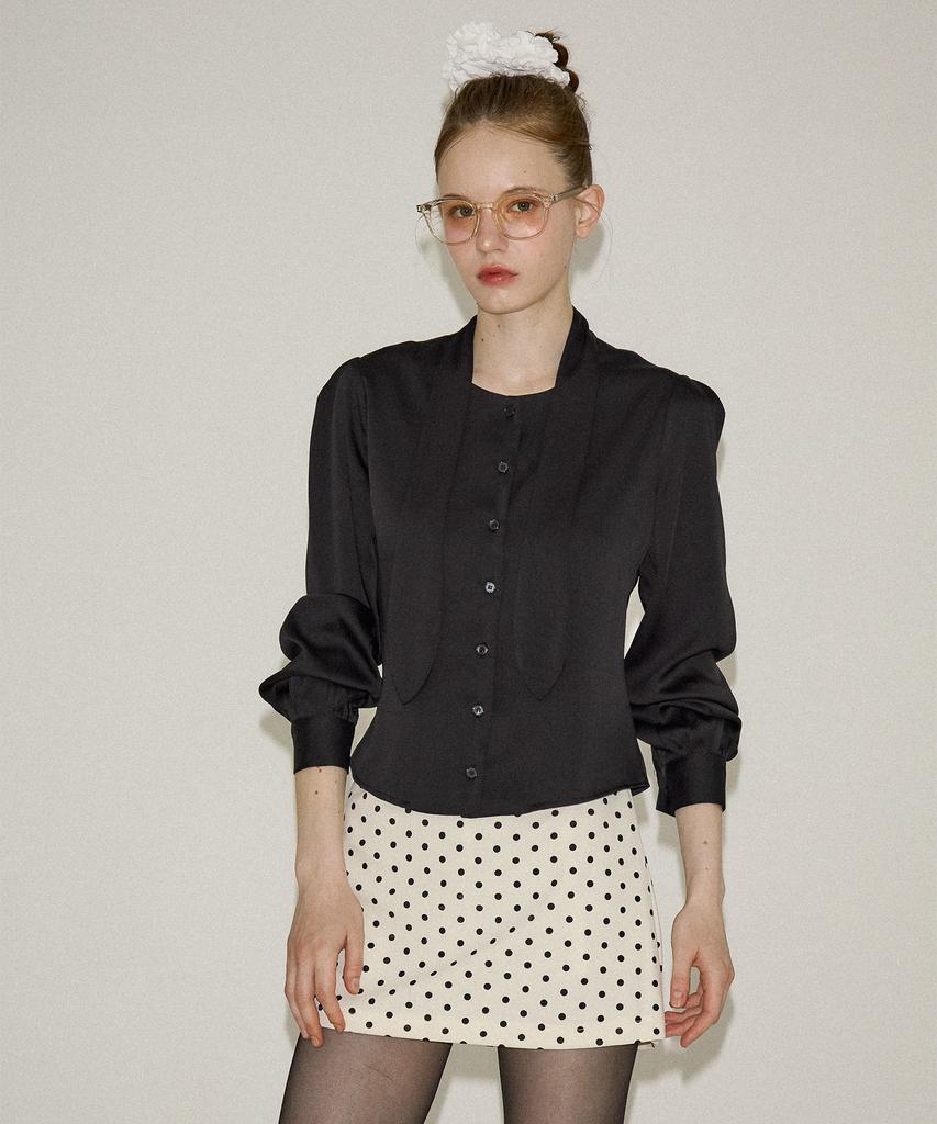 SALON DE YOHN Silky Tie Blouse_ Black