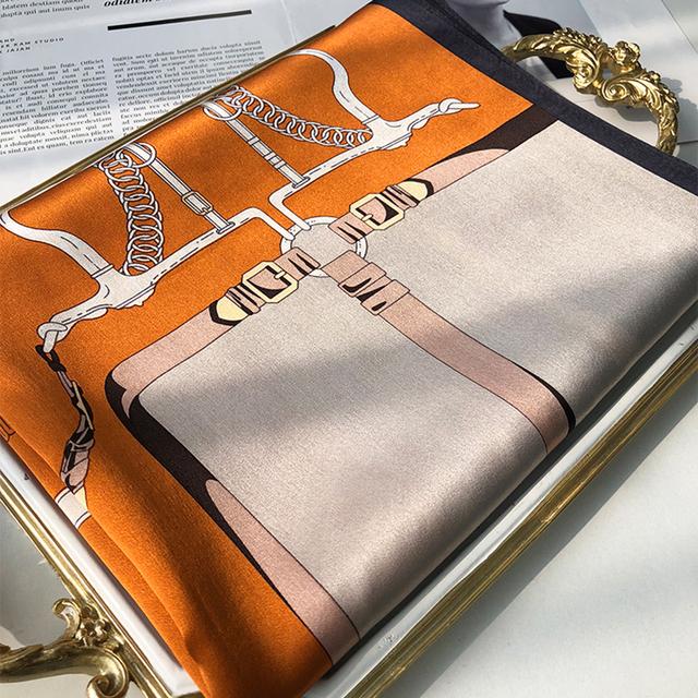 

Розкішний бренд осінь і зима для жінок, новий стиль, мода, відповідний колір, принт, шовковий шарф, жіноча популярна платок, пляжна шаль