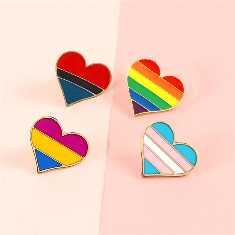 2-4 ks/Sada LGBT Duhové Srdce Smaltované Špendlíky Kreslená Ryba Slunce a Měsíc Duch Koruna Brož Taška Oblečení Špendlík na Klopu Odznak Roztomilý Šperk Dárek