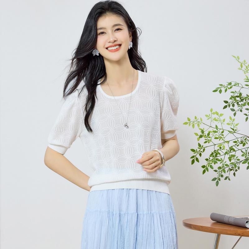 2025 Summer New High end Round Neck Lantern Sleeve Flower Jacquard Short Sleeve T-shirt Fashion Knitted Top