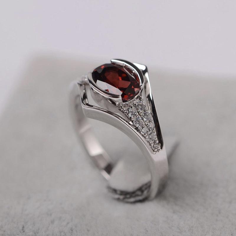 1 Stück Modischer Granatrot Synthetischer Zirkon Ring, Schlichter und Modischer Stil
