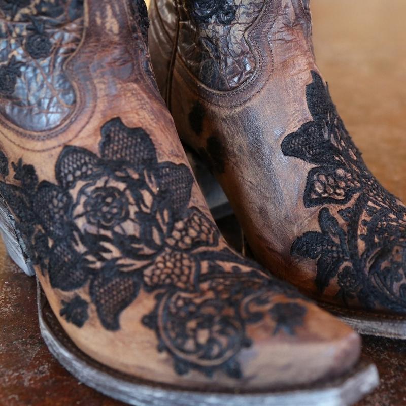 Fashion Western Style Women's Pointed Large Embroidered Rose High Heels Vintage Old Women's Boots High Barrel Western Boots