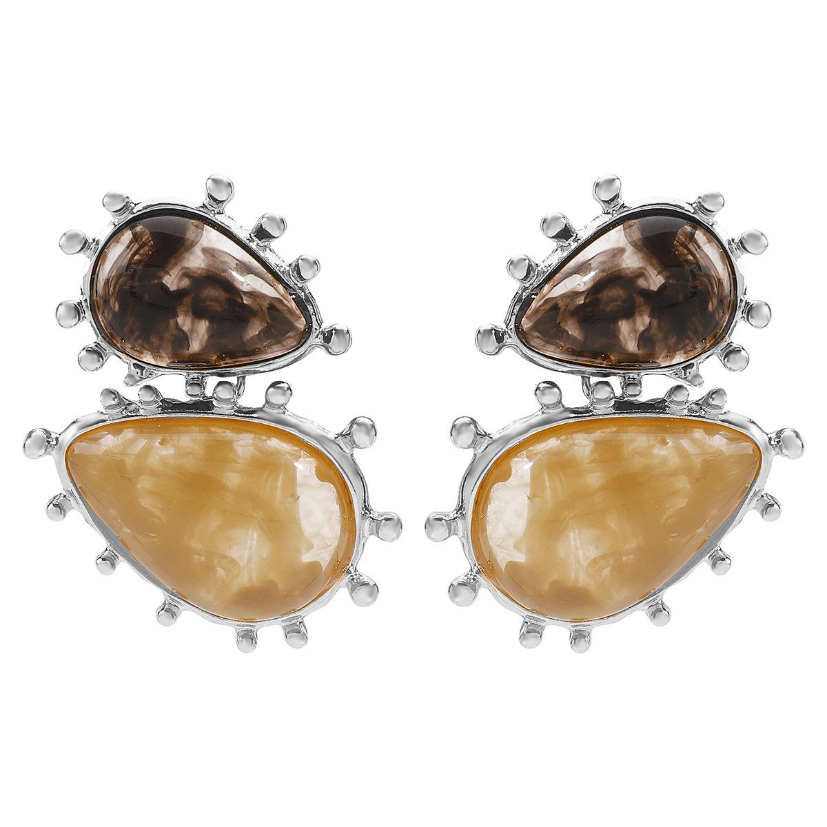 

Серьги-подвески из смолы