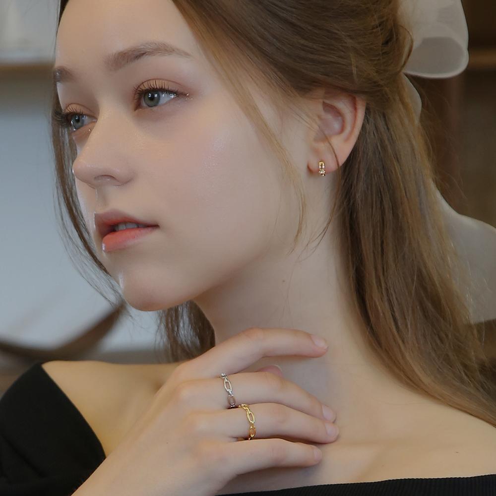 Dieuamour Dayring One-Touch Earrings