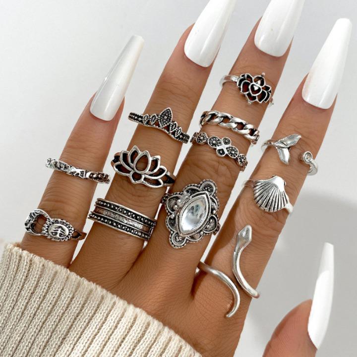 Vintage Hollow Butterfly Heart Ring Set for Women
