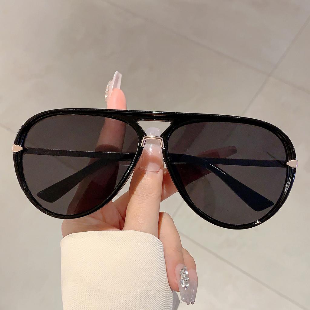 Fashion Pilot Design Shades Luxury Metal Decoration Women Sunglasses Men's Brand Sun Glasses for Travelling Hiking