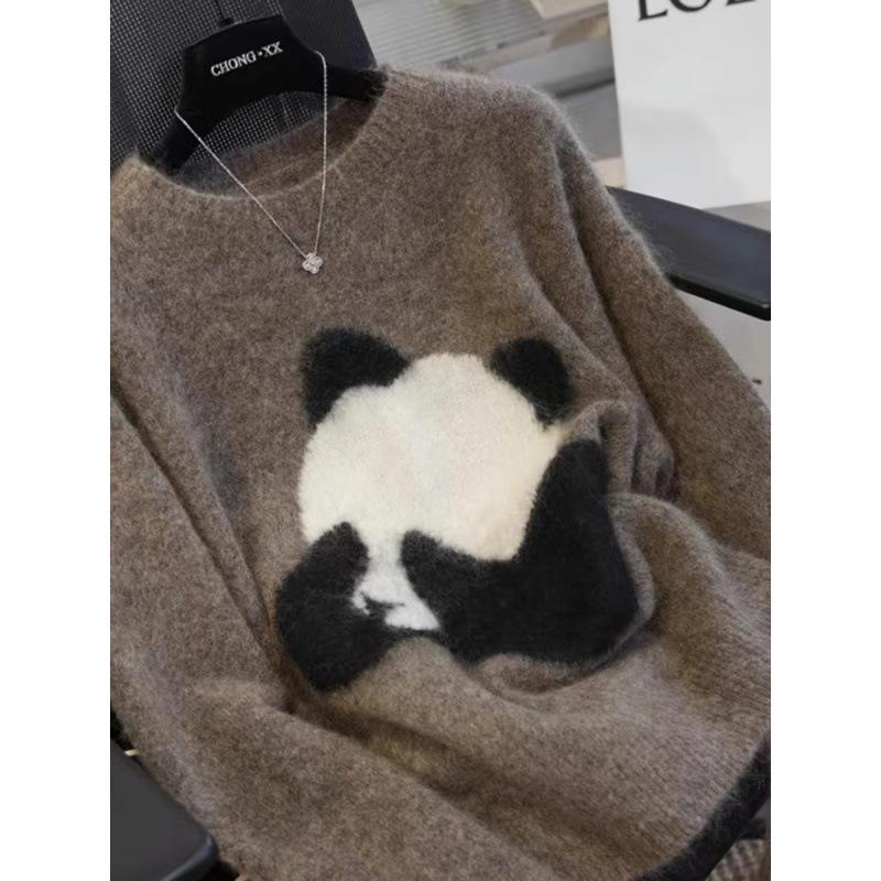 Women's Korean Style Panda Embroidery Cashmere Knitwear: Loose, Drop Shoulder, Round Neck Sweater for Autumn/Winter.
