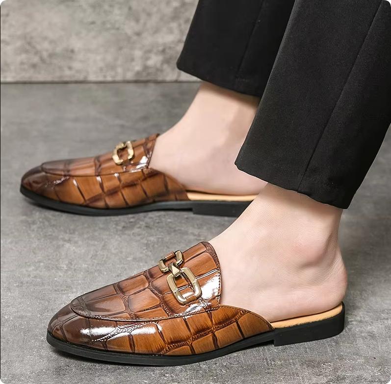 Luxury Designer Men's Alligator Pattern Metal Chain Sandals Half Sequin Shoes For Men Mules Casual Shoes Slides Loafers Slippers