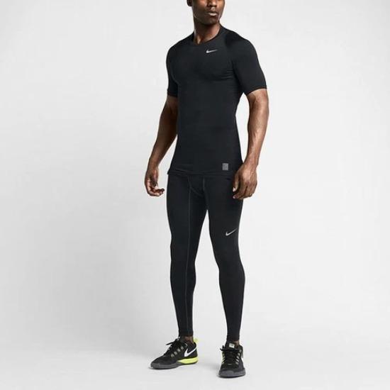 Nike Szybkoschnąca Odprowadzająca Pot Oddychająca Męska Koszulka Fitness z Krótkim Rękawem Czarna 703095-010