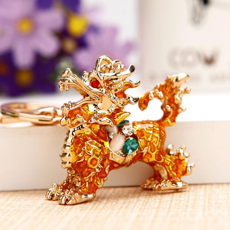 Exquisite Rhinestone Bear Keychain Pendant for Women - Cute Gift for Bag Accessory