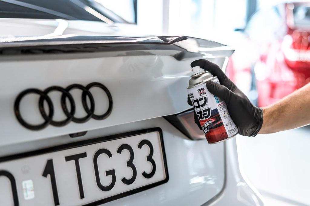 SOFT99 99 Workshop Repair Supplies Silicone Off 300 For degreasing during automotive repair - (09170)